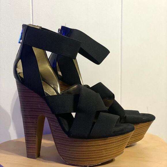BAKERS Mckinley Retro Platform Heels - Picture 1 of 6